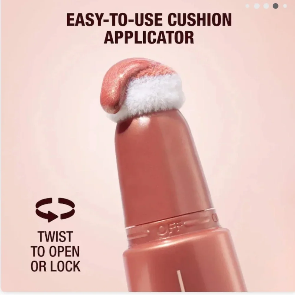 CHARLOTTE TILBURY Beauty Highlighter Wand-Pinkgasm